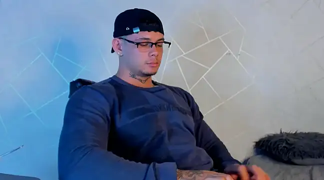 NoahhBrown online show from 01/21/25, 03:48