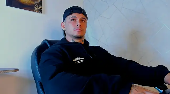 NoahhBrown online show from 03/03/25, 03:52