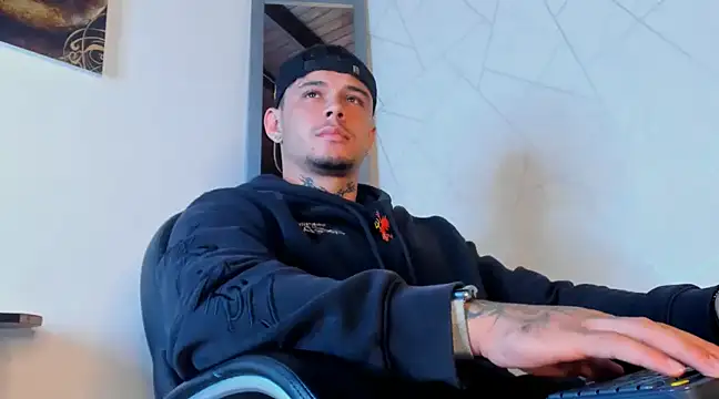 NoahhBrown online show from 03/10/25, 03:12