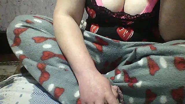 HollyLaBerry online show from 05/31/26, 06:31