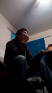 Snapshot of LongDickZee562 chatting on 02/13/25, 06:09 LongDickZee562 online show from 02/13/25, 06:09