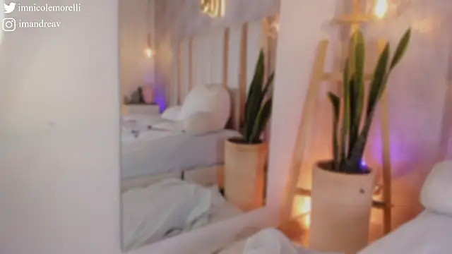 Nicolemorelli2 online show from 11/23/25, 04:18