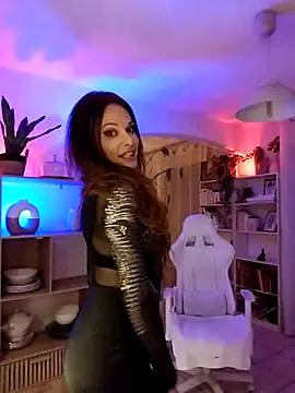 Snapshot of Luna_Kitanna chatting on 02/16/25, 07:27 Luna Kitanna online show from 02/16/25, 07:27