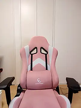 Snapshot of freeeeeessssss111 chatting on 09/24/25, 07:01 freeeeeessssss111 online show from 09/24/25, 07:01