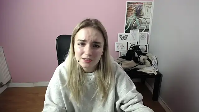 Snapshot of viktoria_lovely chatting on 01/31/25, 11:03 viktoria lovely online show from 01/31/25, 11:03