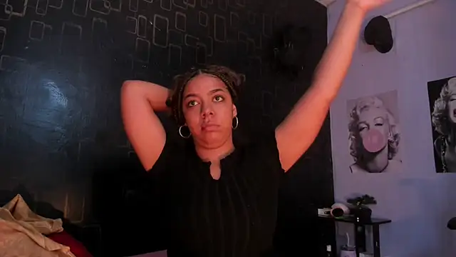 Alika01 online show from 03/01/25, 08:10