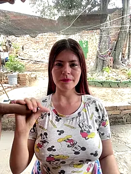 Snapshot of Hotnightsexxx chatting on 11/19/25, 05:57 Hotnightsexxx online show from 11/19/25, 05:57