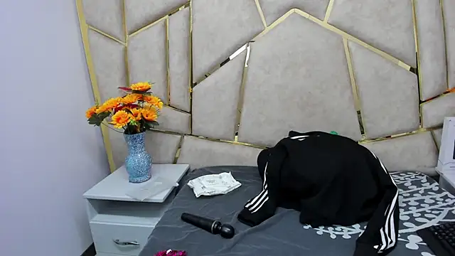 Kloe Candy1 online show from 11/12/25, 05:19