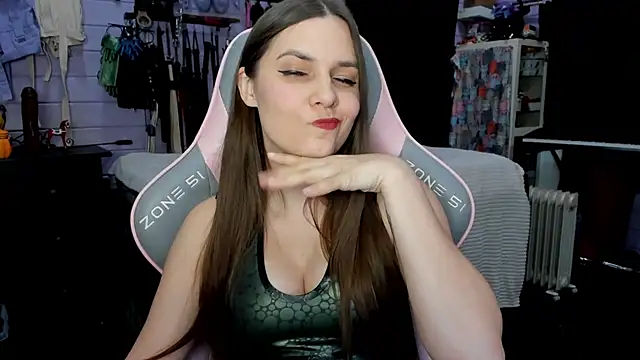 Snapshot of Stroynyash chatting on 03/06/25, 10:58 Stroynyash online show from 03/06/25, 10:58