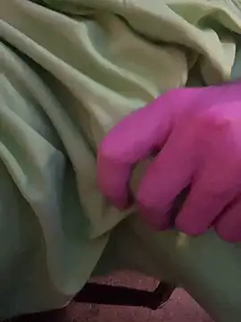 Snapshot of Helmut1971 chatting on 12/15/24, 11:31 Helmut1971 online show from 12/15/24, 11:31