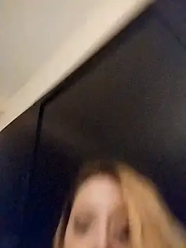 Blueeyesoulsnatcher online show from 10/30/25, 07:54