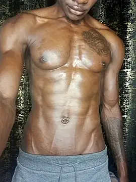 Snapshot of mgmonako chatting on 11/02/25, 02:08 mgmonako online show from 11/02/25, 02:08