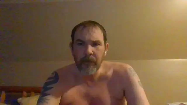 Snapshot of sdmsilver1983 chatting on 02/16/26, 02:24 sdmsilver1983 online show from 02/16/26, 02:24