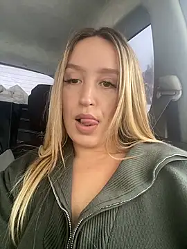 Snapshot of StasyWood chatting on 01/27/25, 04:09 StasyWood online show from 01/27/25, 04:09