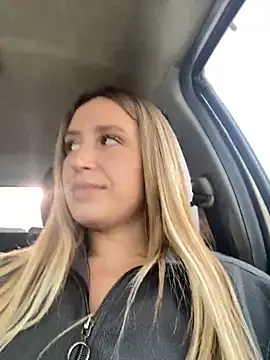 Snapshot of StasyWood chatting on 01/29/25, 04:26 StasyWood online show from 01/29/25, 04:26