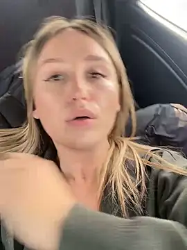 Snapshot of StasyWood chatting on 03/14/25, 04:10 StasyWood online show from 03/14/25, 04:10