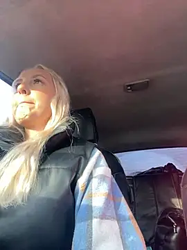 Snapshot of StasyWood chatting on 03/20/25, 01:57 StasyWood online show from 03/20/25, 01:57