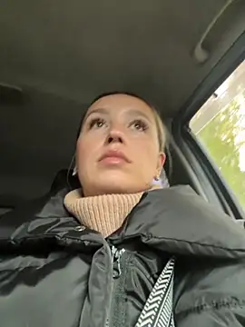 Snapshot of StasyWood chatting on 09/25/25, 01:20 StasyWood online show from 09/25/25, 01:20