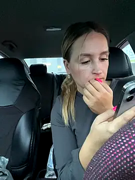 Snapshot of StasyWood chatting on 10/21/25, 01:06 StasyWood online show from 10/21/25, 01:06