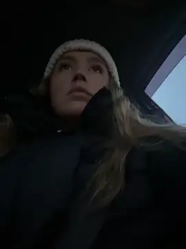 Snapshot of StasyWood chatting on 10/27/25, 01:09 StasyWood online show from 10/27/25, 01:09