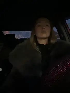 Snapshot of StasyWood chatting on 11/05/25, 01:05 StasyWood online show from 11/05/25, 01:05