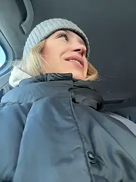 Snapshot of StasyWood chatting on 03/19/26, 01:20 StasyWood online show from 03/19/26, 01:20