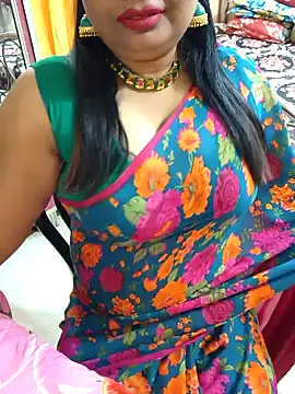 Snapshot of YR-SHIVANI chatting on 12/15/24, 06:51 YR-SHIVANI online show from 12/15/24, 06:51