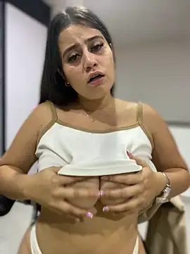 Natalia Cleark09 online show from 02/02/25, 12:09