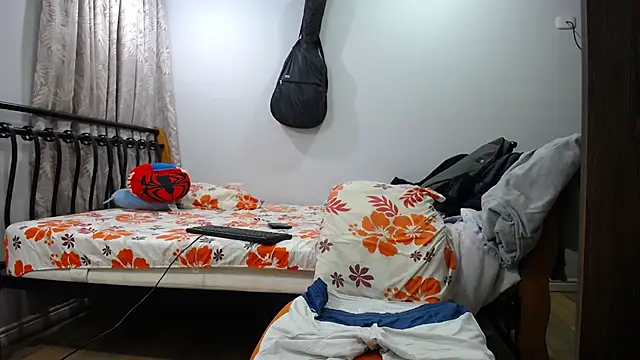 Snapshot of Iam_yourbabyprincess_XD chatting on 01/15/25, 08:30 Iam yourbabyprincess XD online show from 01/15/25, 08:30