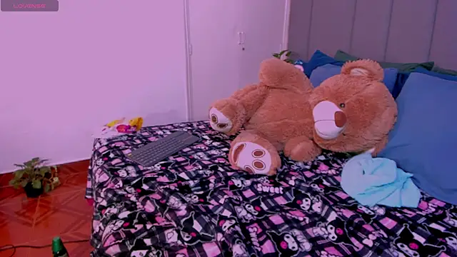 JulianaMiller online show from 01/21/25, 02:22