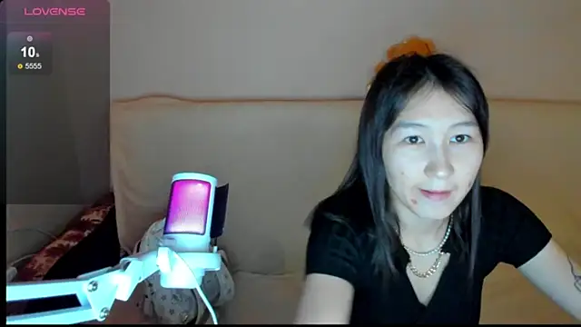 SaraXray online show from 10/30/25, 01:29