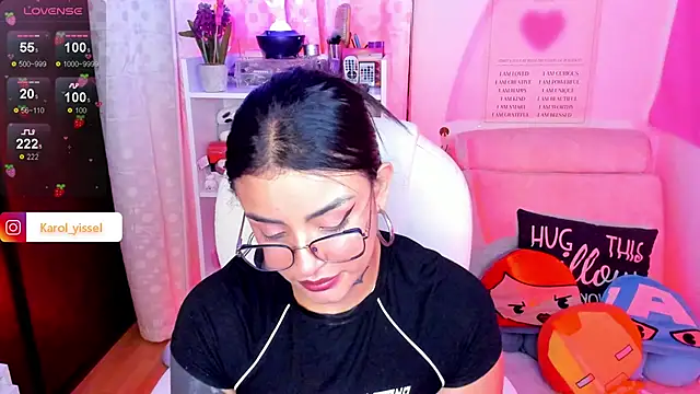 Snapshot of Hinataw33d01 chatting on 12/10/24, 03:41 Hinataw33d01 online show from 12/10/24, 03:41