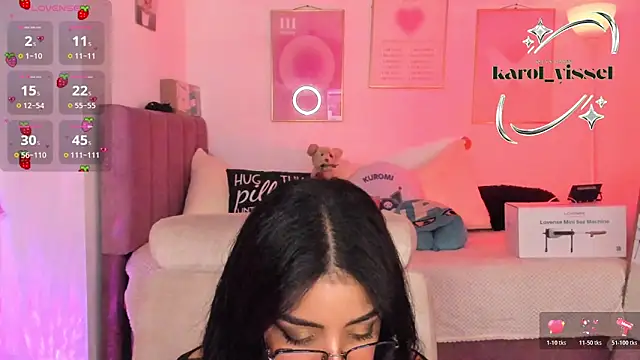 Snapshot of Hinataw33d01 chatting on 11/08/25, 02:45 Hinataw33d01 online show from 11/08/25, 02:45