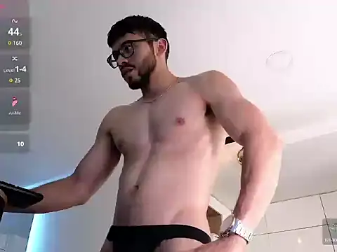 Phantom Bigger1 online show from 12/05/25, 03:41