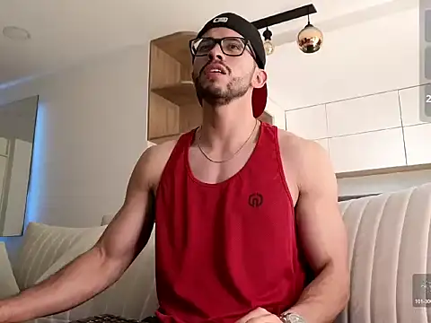 Phantom Bigger1 online show from 12/16/25, 02:44