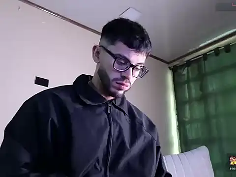 Phantom Bigger1 online show from 04/17/26, 08:56