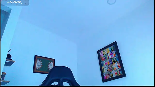 Snapshot of yosoy_enzo2020 chatting on 12/23/25, 07:28 yosoy enzo2020 online show from 12/23/25, 07:28