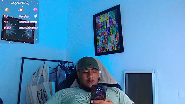 Snapshot of yosoy_enzo2020 chatting on 01/16/26, 03:54 yosoy enzo2020 online show from 01/16/26, 03:54