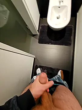 Snapshot of thesmiledoc chatting on 02/18/26, 11:11 thesmiledoc online show from 02/18/26, 11:11