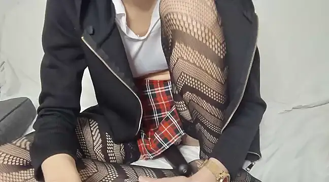 Snapshot of Lui_sa3 chatting on 03/03/25, 09:05 Lui sa3 online show from 03/03/25, 09:05