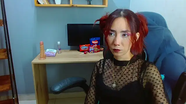 Erika Stevens online show from 01/05/25, 05:30