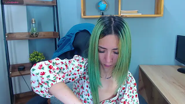 Erika Stevens online show from 11/05/25, 02:50