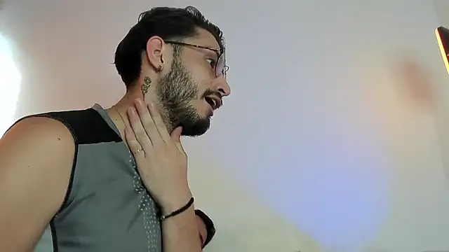 Snapshot of axel_giracr chatting on 01/12/25, 07:53 axel giracr online show from 01/12/25, 07:53