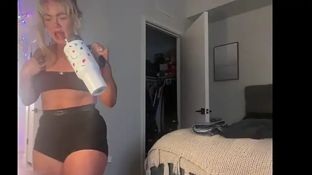 ElenaErickson online show from 06/11/26, 04:21
