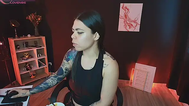  WednesdayFriday  online show from 09/17/25, 08:10