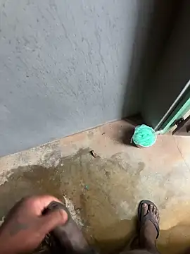 Snapshot of amil93sl chatting on 10/01/25, 10:21 amil93sl online show from 10/01/25, 10:21