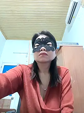 Anna Toy19 online show from 12/22/25, 09:34