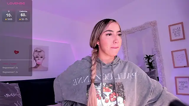 Snapshot of Marian_se chatting on 02/17/25, 08:26 Marian se online show from 02/17/25, 08:26