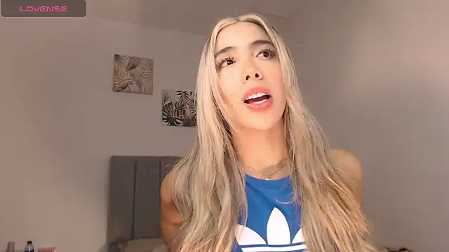 Snapshot of Marian_se chatting on 02/24/26, 10:52 Marian se online show from 02/24/26, 10:52