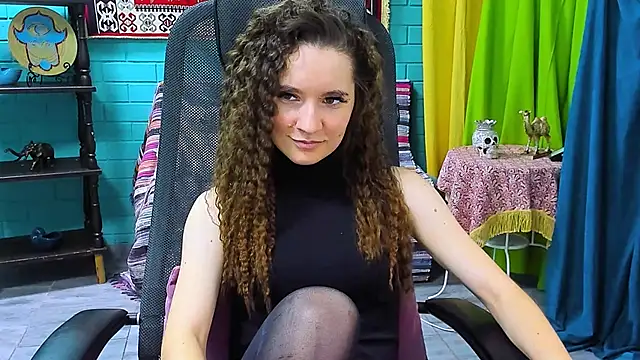 Snapshot of Miss_Barbara_ chatting on 02/10/25, 12:18 Miss Barbara online show from 02/10/25, 12:18